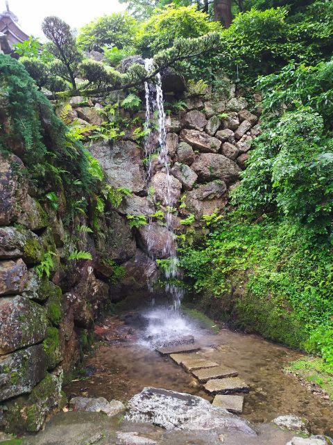伊奈波神社神滝