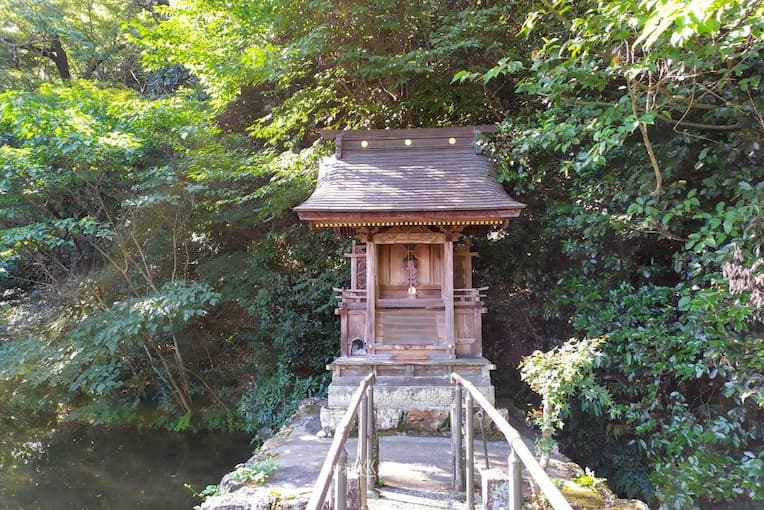 松尾神社社殿