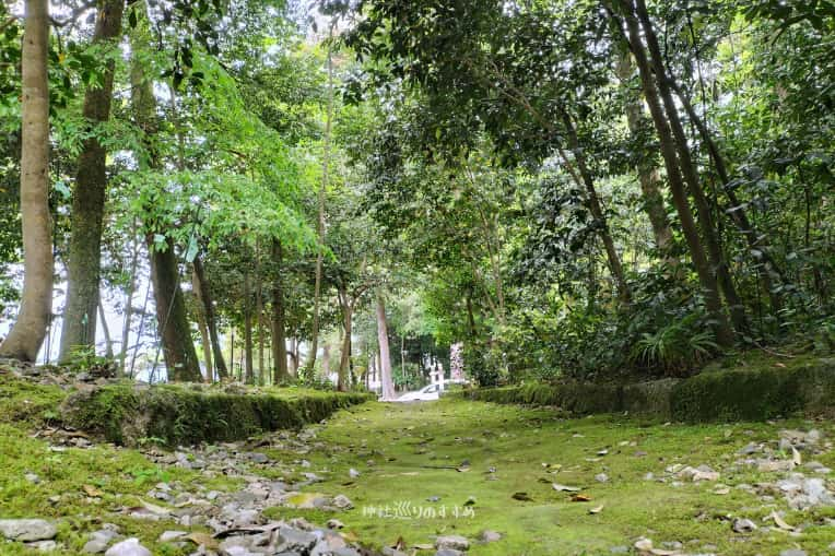 日向神社小道