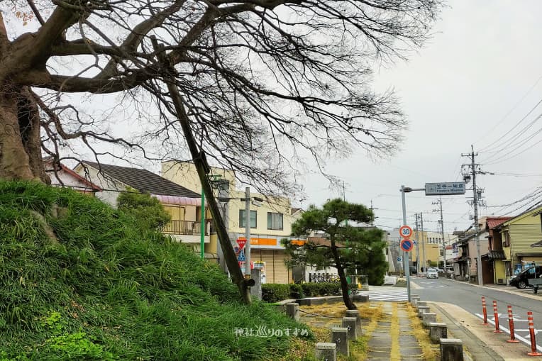 笠寺一里塚と旧東海道