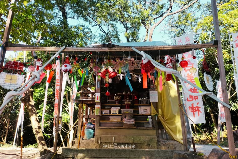 白美龍神社社殿