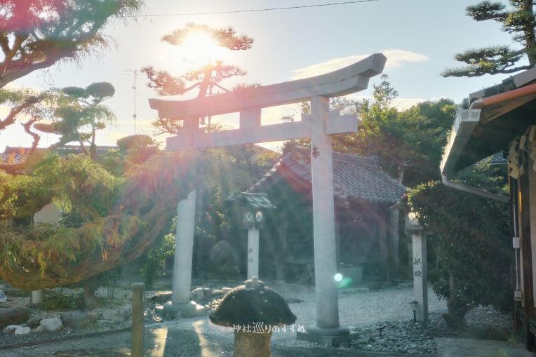 玉三稲荷神社鳥居