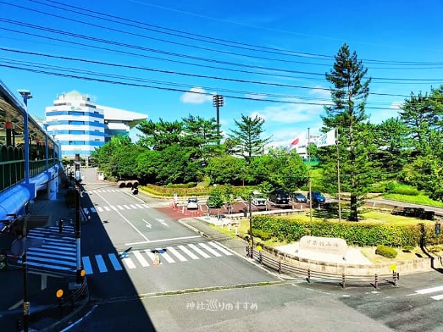 中京競馬場正門