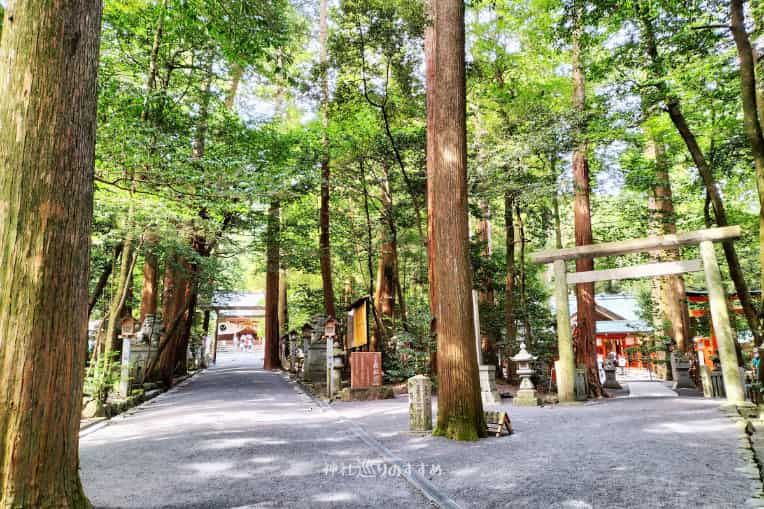 椿大神社と椿岸神社の分岐