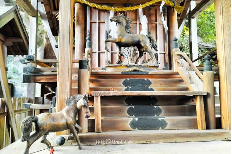 馬神神社お社